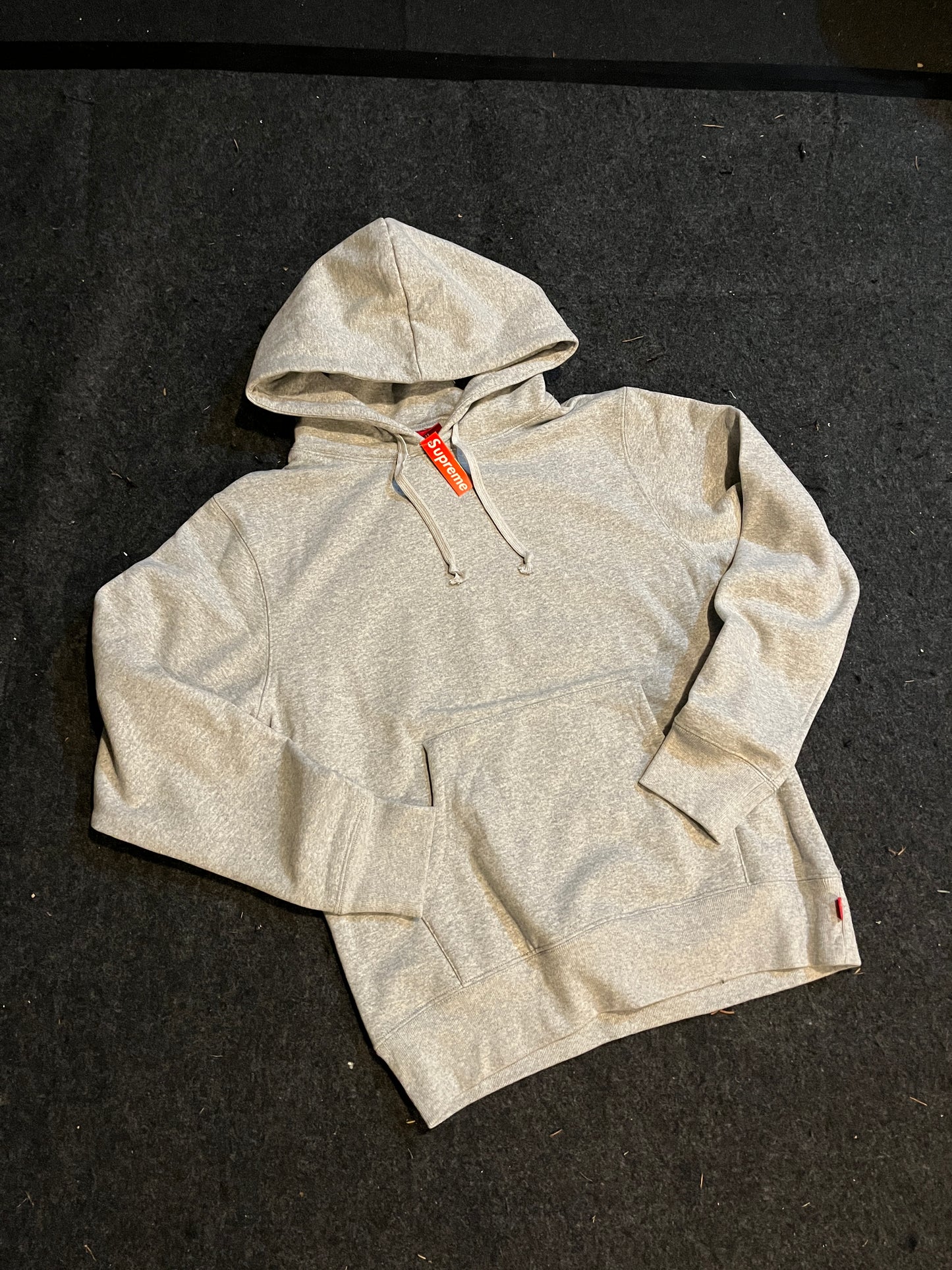 Grey supreme back logo pullover hoodie