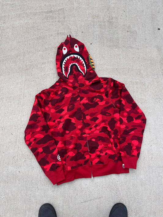 Red bape zip