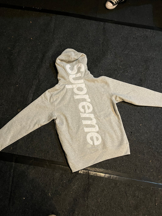 Grey supreme back logo pullover hoodie