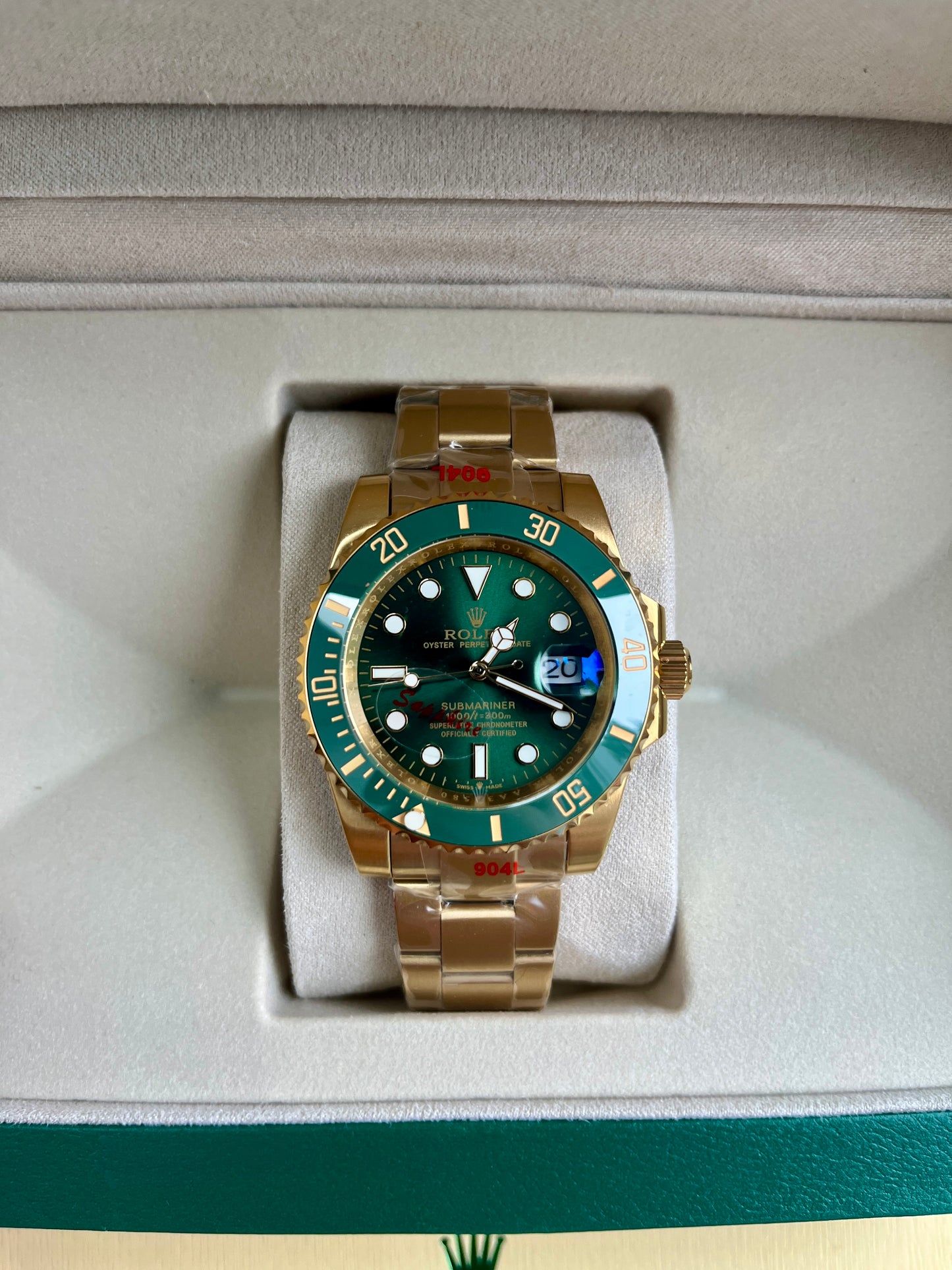 Green face & Gold strap oyster perpetual SubMariner