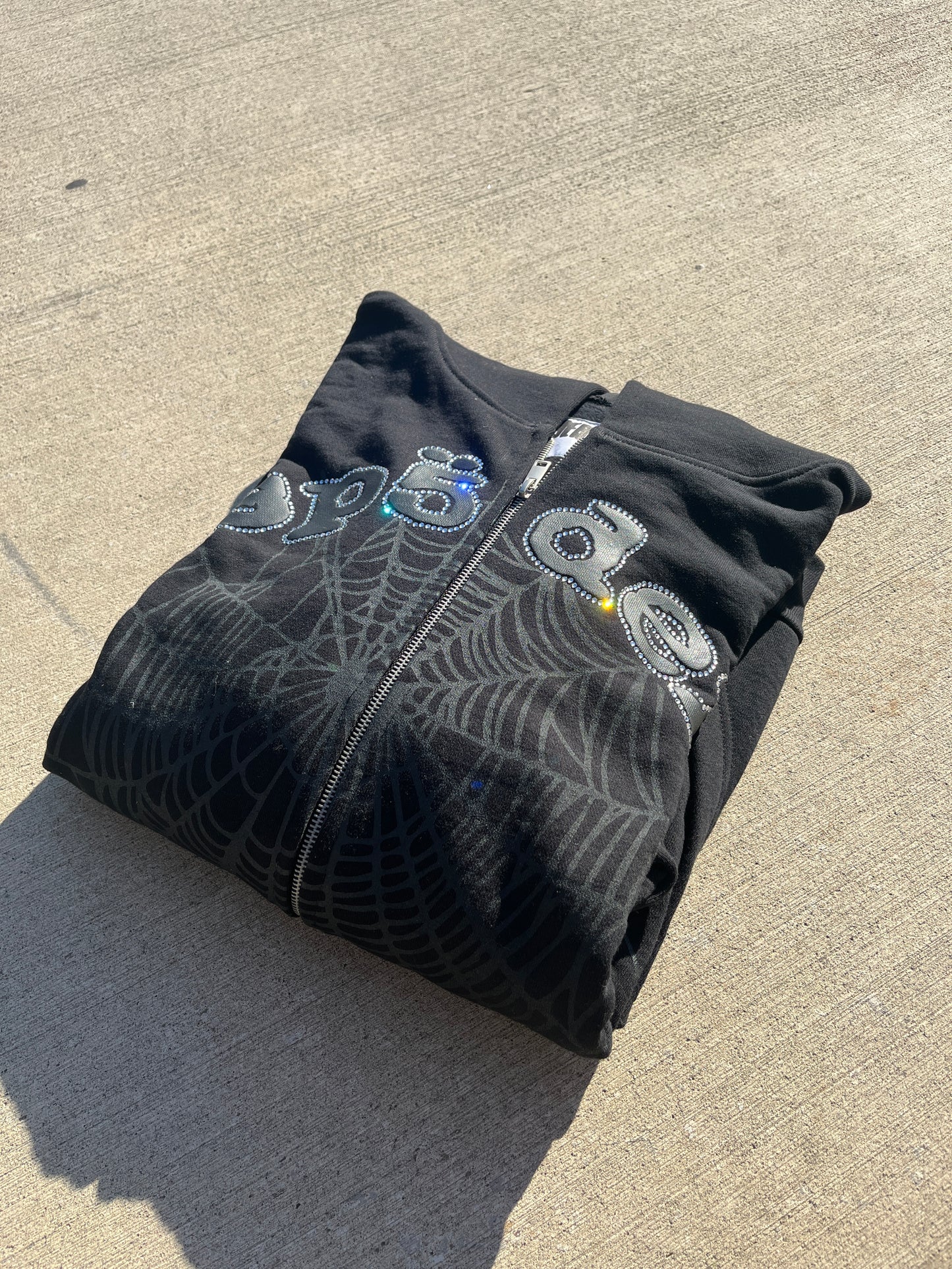 Black Gem zip up spider