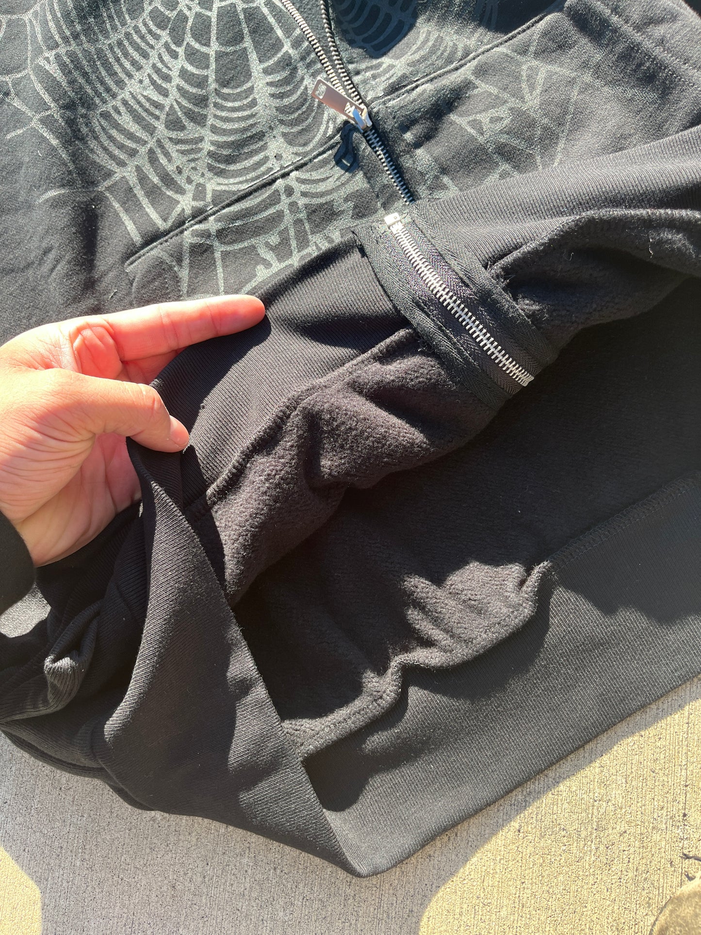 Black Gem zip up spider